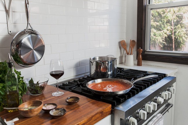 The Basics of Stainless Steel Cookware Maintenance